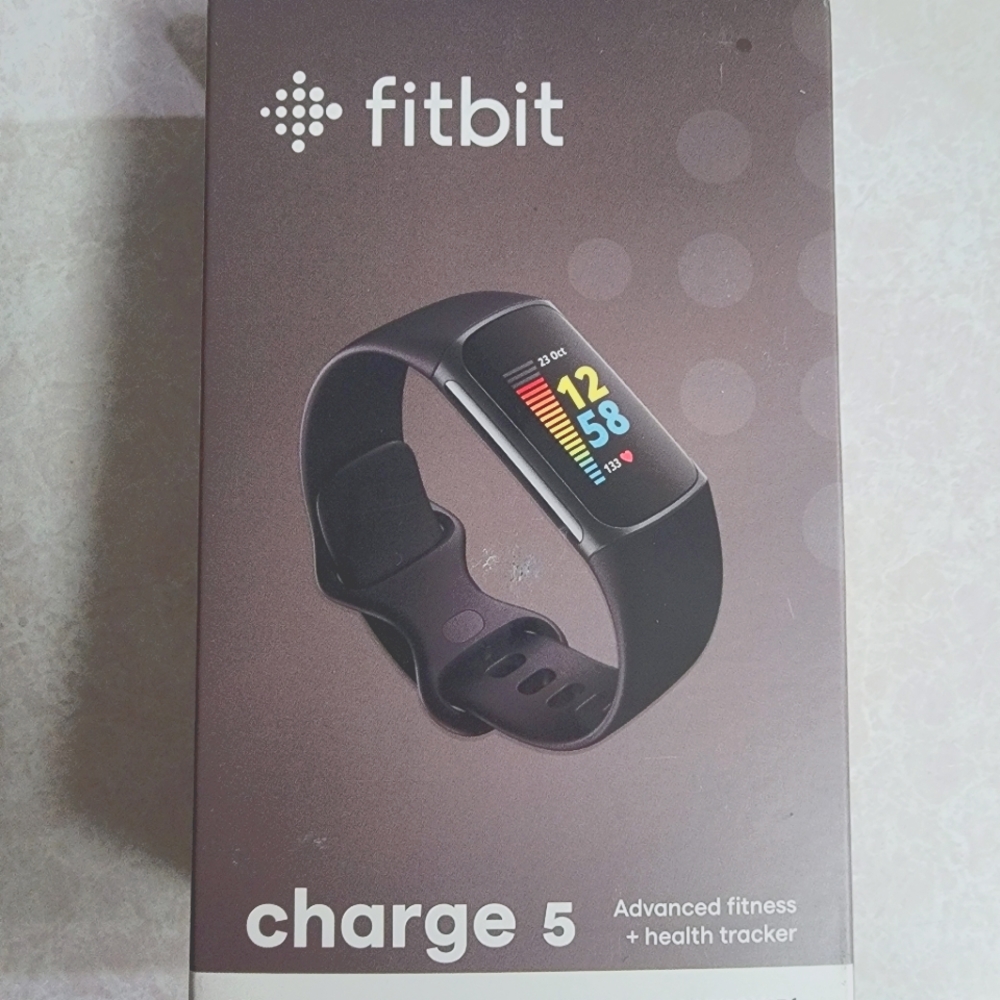 Fitbit Charge 5